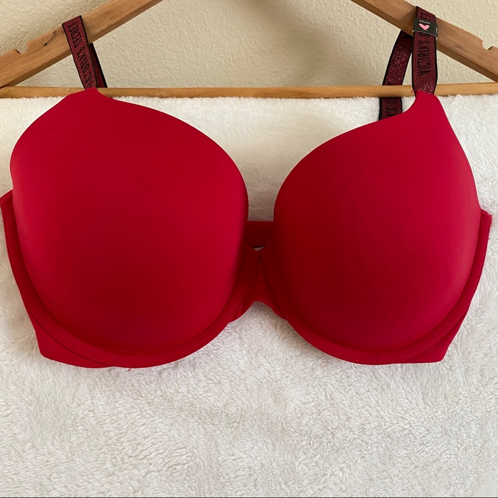 Victoria’s Secret Push up Bra Size 32 DDD Red